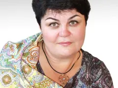 Елена Петрова – фаталната актриса, която превръща скандала в аплодисменти