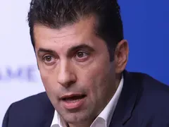 Кирил Петков – паднал ангел на промяната или голямото завръщане