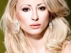 Мариана Маринова – кралицата на „Мис Силикон“, която обича скандала и обича да печели