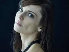 Теодора Духовникова – ледена кралица на екрана, огън в живота!