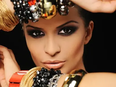 Араби изплезиха езици по силиконите на Преслава