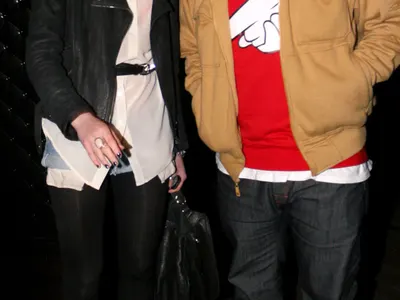 Сантра се носи като чучело