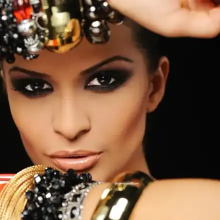 Араби изплезиха езици по силиконите на Преслава