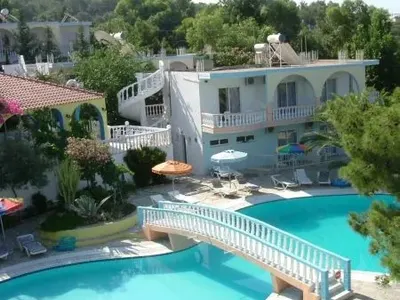 Вижте палатите на фолк звездите