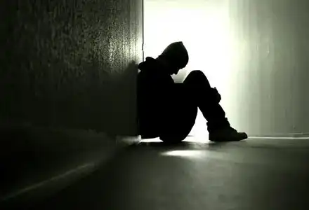 Зловещо! Превръщат България в гробница за самоубийци