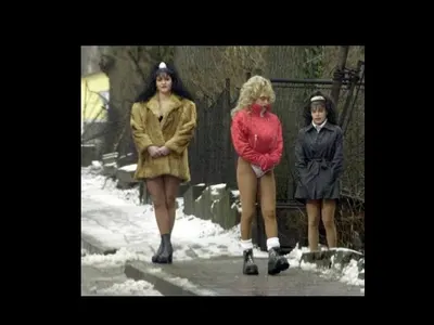 Непростимо! Защо децата ни мечтаят да станат проститутки?