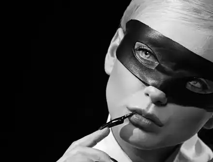 Емануела, ставаш нагла!