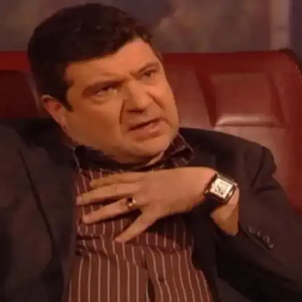 Защо ГДБОП накара музикант на Слави да лази? (ВИДЕО)