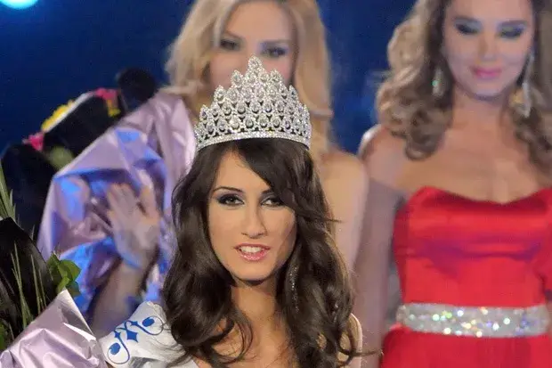 Новата Мис България НЕ СТАВА! (ГЛАСУВАЙТЕ)