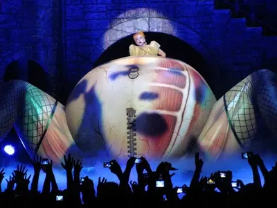 Подигра ли ни се Лейди Гага в София или преигра (СНИМКИ+ВИДЕО)