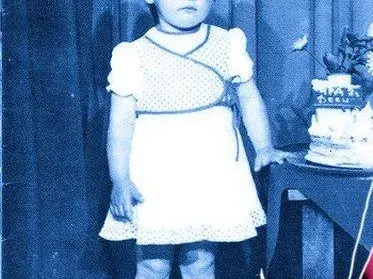 Виж БГ звездите като деца (УНИКАЛНИ СНИМКИ)