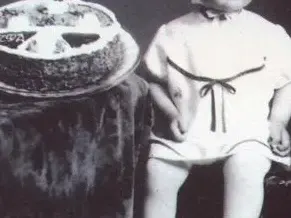 Виж БГ звездите като деца (УНИКАЛНИ СНИМКИ)