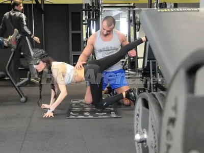 Ето ги чалга певиците с най-яки дупета! (СНИМКИ ОТЗАД)