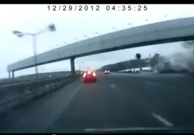 В последния ден на годината! Това е най-трагичното видео (ВИЖТЕ)