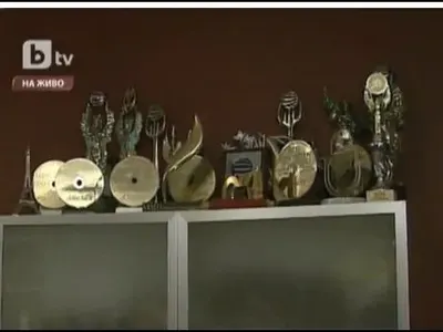 Вижте дома на Анелия (СНИМКИ)