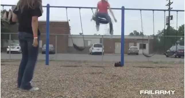 Тези момичетата побъркаха нета с изцепките си (ВИДЕО)