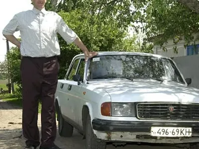 Вижте най-високия мъж в Украйна