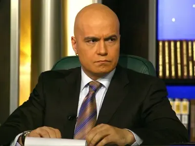 Ето кой иска да удари Слави с ГОЛ компромат