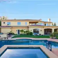 Вижте дома на Чарли Шийн (СНИМКИ)