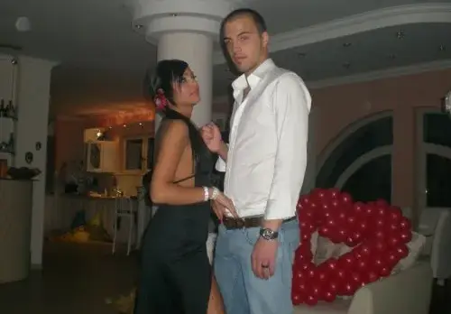 ИЗДАДЕ СЕ! Николета още луда по Ники Михайлов (3 ФАКТА)