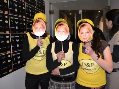 Афтърпарти за премиерата на Пълен Т*Шак