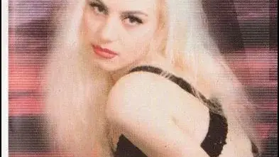 Вижте Камелия преди силикона (СНИМКИ)