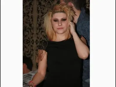 Тази певица шокира с вида си феновете на чалгата (УНИКАЛНИ СНИМКИ)