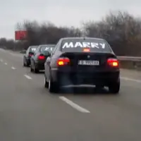 Уникално! Русенец взриви мрежата с невиждано предложение за брак (ВИДЕО)