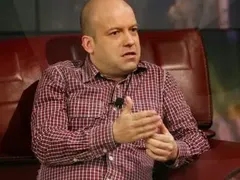 Вижте как Иво Сиромахов ПОДЛО прецака Росен Петров и Чочо Попйорданов
