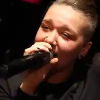 Защо Цветелина Грахич ПЛАЧЕ? (Снимки)