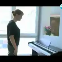 Домът на “Къртицата” Рут е любовно гнездо от “Стъклен дом”! (СНИМКИ/ВИДЕО)