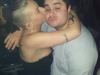 Цвети Грахич спала с кого ли не (Гореща афера в Шоуто на Слави + СНИМКИ)