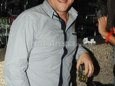 Стотици уважиха Господари на ефира за ЧРД без един (ВИЖ КОЙ И ЗАЩО)