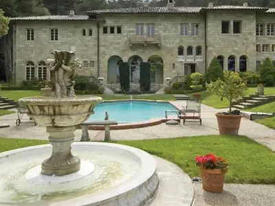 Ще ви остави без думи! Вижте замъка на Виктория и Дейвид Бекъм