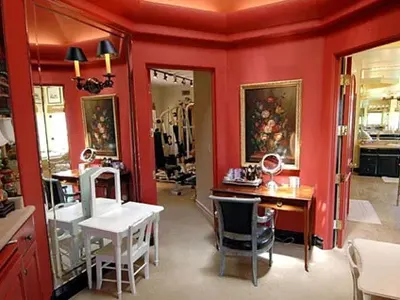 Кич или лукс? Вижте дома на Парис Хилтън