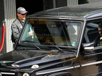 Антонио Бандерас пристигна в София (СНИМКИ)