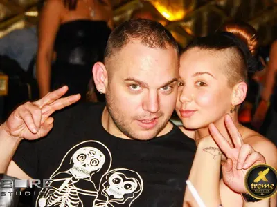 Цвети Грахич спала с кого ли не (Гореща афера в Шоуто на Слави + СНИМКИ)