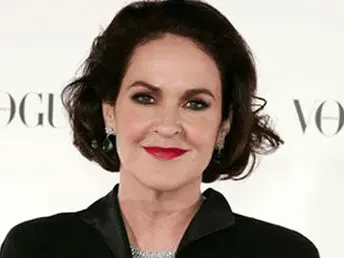 Редакторка на Vogue разкрива шокиращи тайни! Модели ядат хартия, за да не припаднат от глад