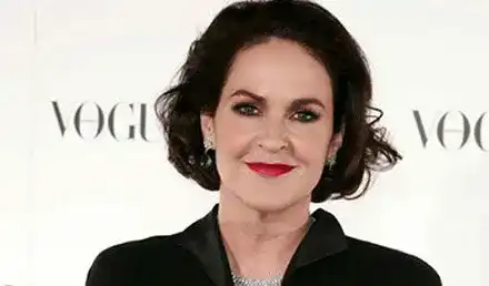 Редакторка на Vogue разкрива шокиращи тайни! Модели ядат хартия, за да не припаднат от глад