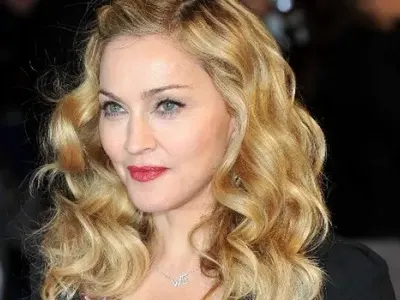 Прослави ни в света! 23-годишен българин новото гадже на Мадона! (Подробности)