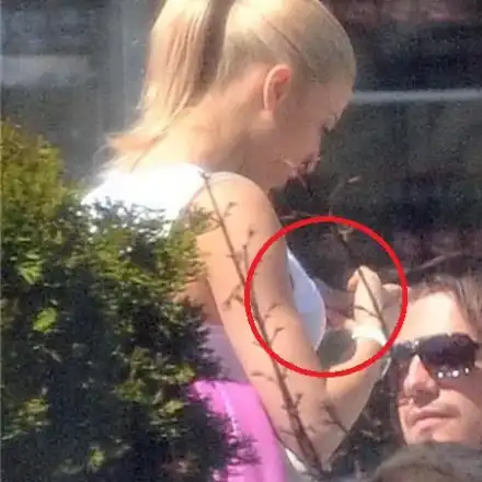 СНИМКИТЕ ГОВОРЯТ! Виж флирта на Мартина със Славчо Тошев!