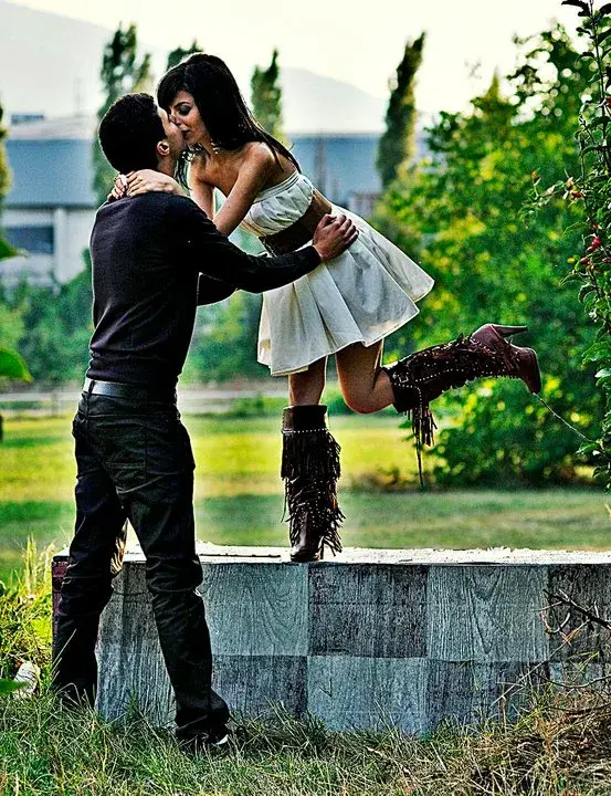 100 кила измамен! Къртицата Миглена си има гадже навън?! (СНИМКИ)