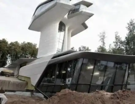 Лукс! Вижте палата, който Доронин строи за Наоми Кембъл (СНИМКИ)