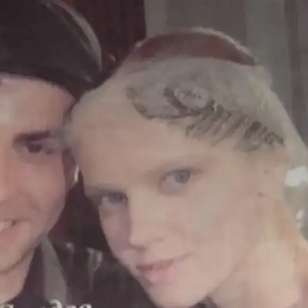 Памела Андерсън повери бюста си на българин (Вижте щастливеца)