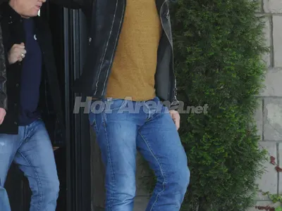 Ето как Бон Джоуви пристигна в София (СНИМКИ)