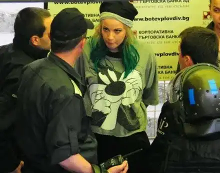 Арестуваха участничка от \"Къртицата\"