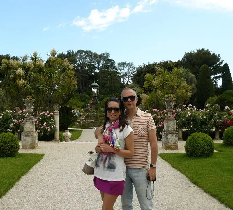 Меги от „Търси се“ с вълшебен меден месец (СНИМКИ)