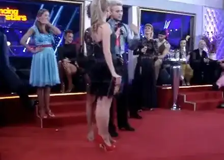 ЗАД КУЛИСИТЕ! Зрителско клипче показа злобата в Dancing stars! (ВИДЕО)