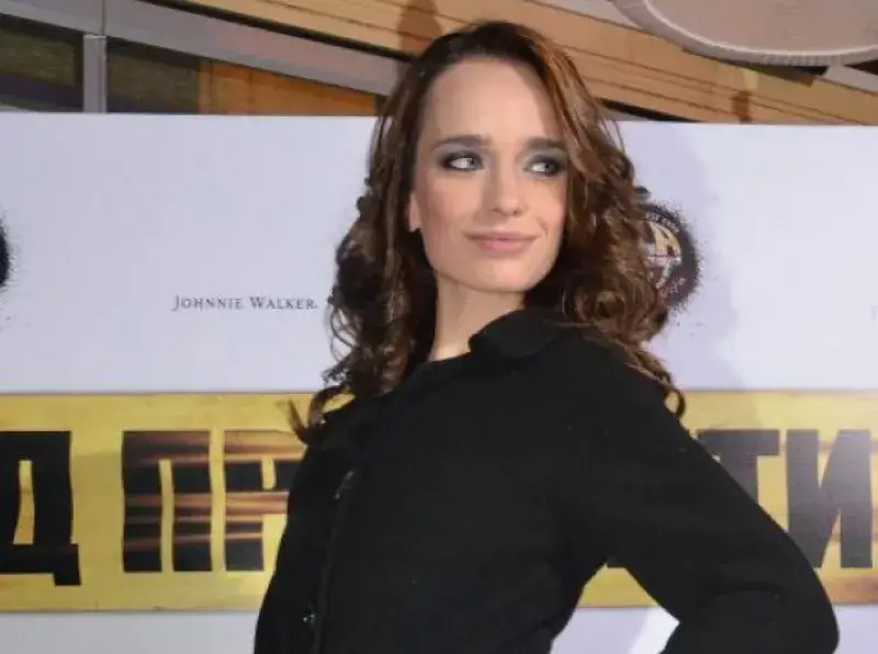 След ареста на мъжа й за сводничество! Излязоха ШОКИРАЩИ разкрития за Ирена Милянкова