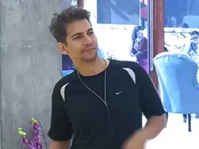 Владо Данаилов – интимен маниак! Става масажист, за да опипва безнаказано жени